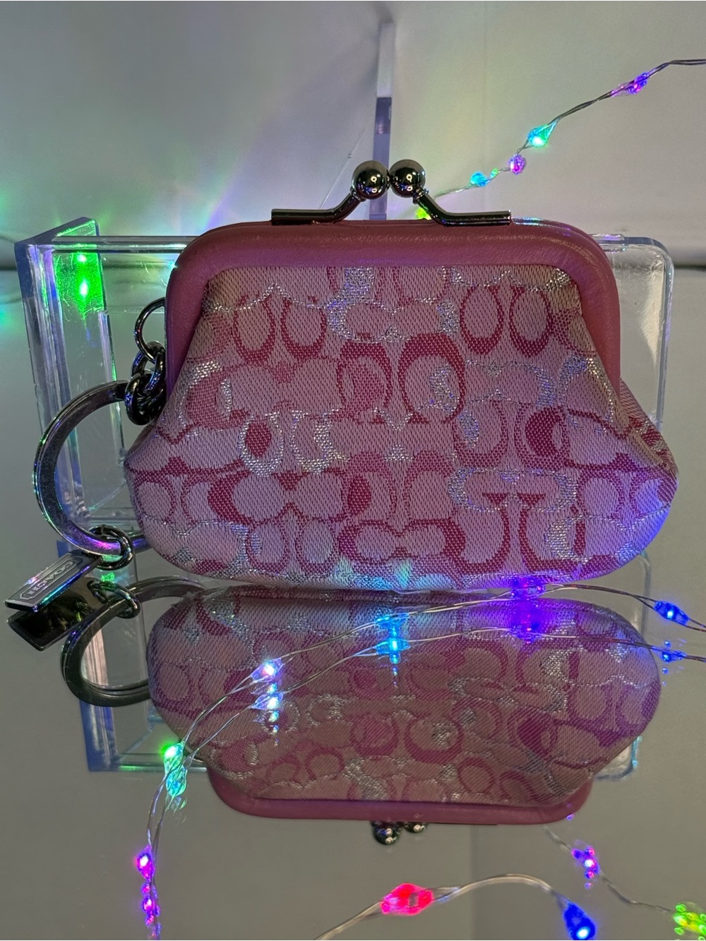 Coach Vintage Optic Pink Signature Kiss-Lock Coin Purse with Key Ring - Picture 10 of 10
